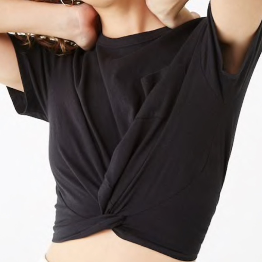 Cute Black front twist with pocket crop top